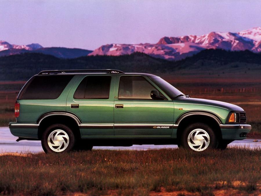  Chevrolet Blazer 1995 года  (фото 2 из 4)